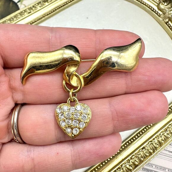 Vintage Gold Tone Ribbon Dangling Heart Rhinestone Brooch Pin - Picture 1 of 5